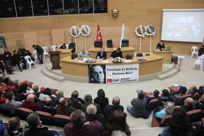 CHP Akhisar İlçe Teşkilatından Uğur Mumcu paneli