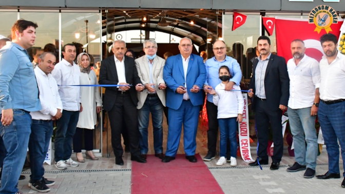 Akhisar’ın ilk içkisiz modern balık restoranı hizmete açıldı