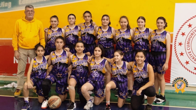 Akhisargücü U14 Kız Basketbol Takımı Finallere Kaldı