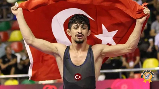 Milli Güreşçi Kerem Kamal'dan Altın Madalya!