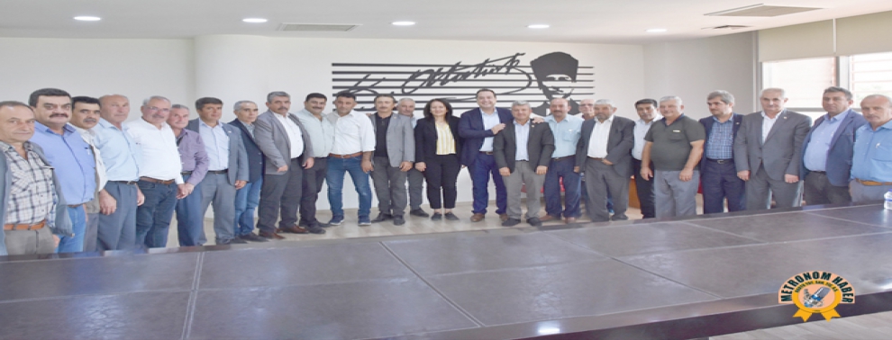 25 muhtardan Başkan Dutlulu’ya teşekkür ziyareti 25 muhtardan Başkan Dutlulu’ya teşekkür ziyareti