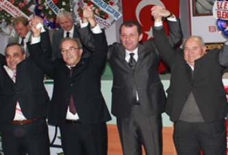 Adem Duman 6. Kez Güven Tazeledi