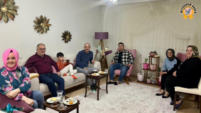 AK Parti Akhisar İlçe Teşkilatı’ndan gönül sofrası