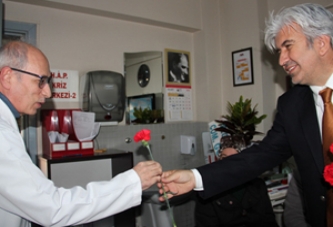 AK Parti Başkan Adayı Salih Hızlı; Tıp Bayramını Kutladı