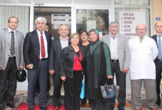 Ak parti Diş Hastanesini Ziyaret Etti