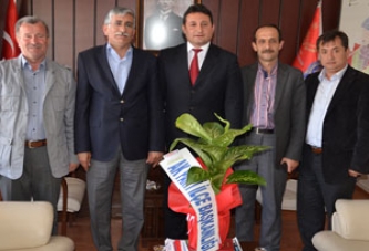 AK Parti İlçe Teşkilatı, Demiray'ı Ziyaret Etti