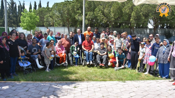 Akhisar Belediyesi’nden Engelliler Haftası Etkinliği