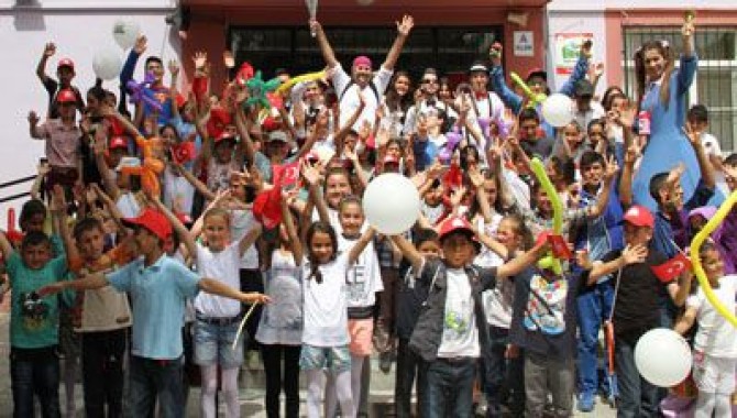 Akhisar Belediyesinden Çocuk Bayramı Sürprizi