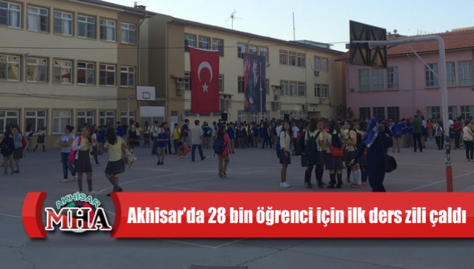 Akhisar’da 28 bin öğrenci için ilk ders zili çaldı