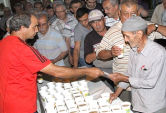 Akhisar’da Ramazan Şerbeti Geleneği Başladı