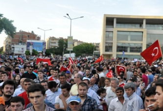 Akhisar’da Taksim Gezi Parkı Protestosu