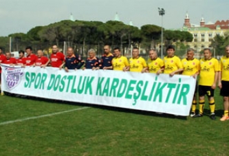 Akhisar Gücü Veteranlar Antalya'da 5. Master Cap turnuvasına katıldı