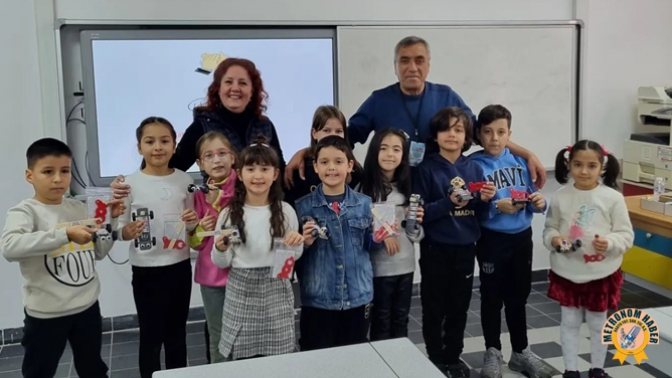 Akhisar Kendin Yap Atölyesi Yarıyılda Yoğun Çalıştı