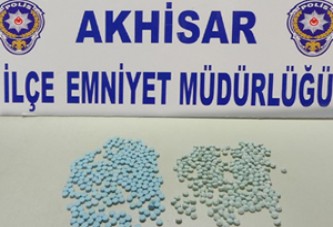 Akhisar Polis’den Nefes Kesen Uyuşturucu Operasyonu