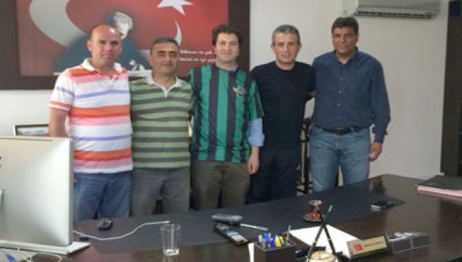 Akhisar Veteranlar Emniyet Müdürü Turhan'ı Ziyaret etti