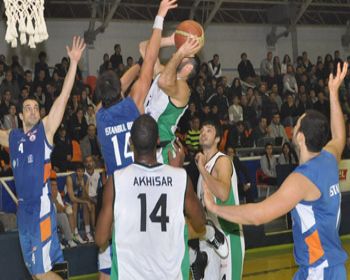 AKHİSAR BELEDİYESPOR; 62 İSTANBUL B.Ş. BLD.SPOR; 64