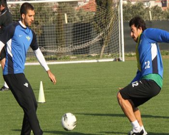 Akhisar Evinde Kazanmak İstiyor