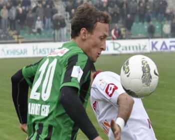 Akhisar İstediğini Alamadı 0-0