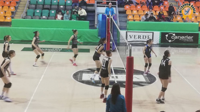 Akhisargücü Voleybol Takımı Evinde Galip 3-0