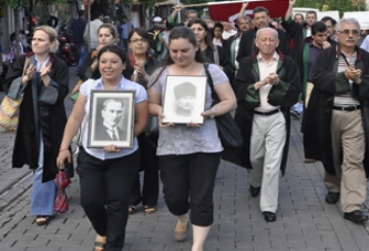 Akhisarlı Avukatlar,Taksim Gezi Parkı Direnişine Katıldı
