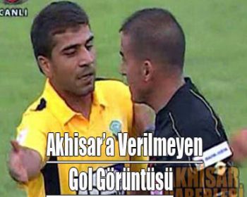 Akhisarspor, Hakem Özgüç Türkalpa Tepkili, İşte Ekranlara Yansıyan O Görüntüler