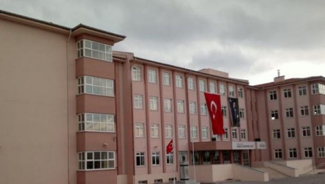 Anadolu Öğretmen Lisesi Şeyh İsa Anadolu Lisesi Oldu