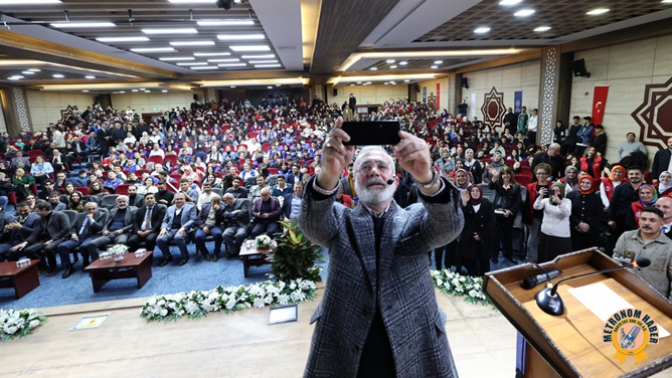 Bahadır Yenişehirlioğlu, Gençlerle Buluştu