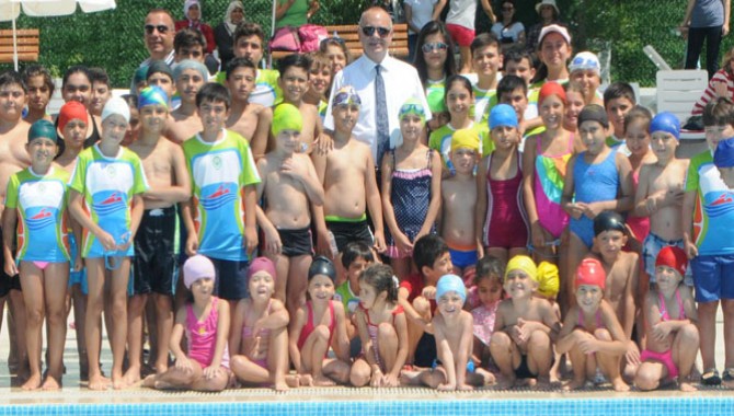 Büyükşehir Belediyespor 1000 Yüzücü Yetiştirdi
