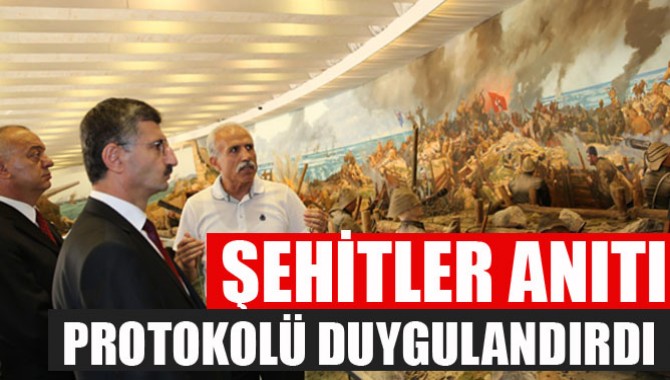 Çanakkale Şehitleri Anıtı Protokolü Duygulandırdı