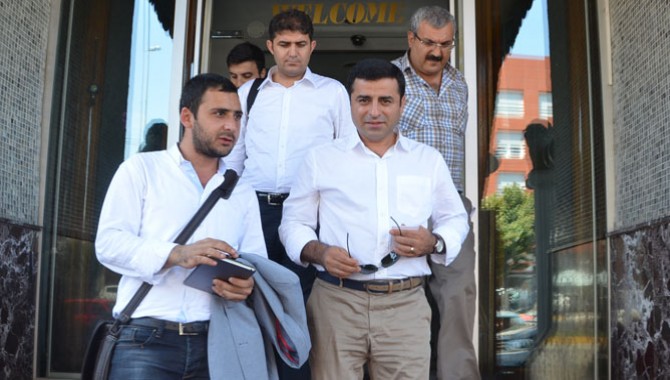 Cumhurbaşkanı Adayı Selahattin Demirtaş Akhisar’da