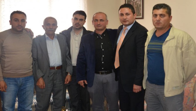 Emniyet Müdürü Demiray, Bayburtlular Derneğini Ziyaret Etti