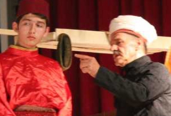 Esnafların Oynadığı Tiyatro beğeni ile izlendi