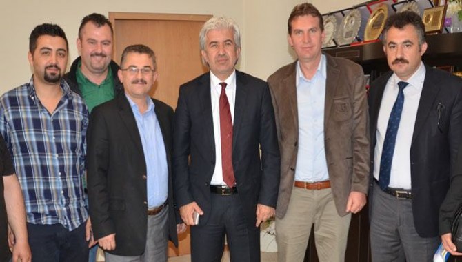 Genç İş Adamları ve Gördes Belediye Başkanından Hızlı’ya Tebrik