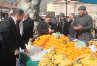 Hakkı Kuzum Köylü Pazarında