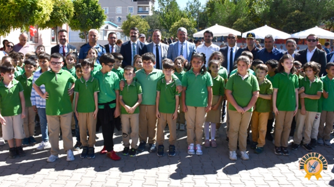 İlköğretim haftası Şehit Ahmet Tezcan İlkokulunda kutlandı
