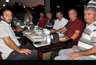 İş Adamı Şaban Taşkıran, Gazetecilere İftar Yemeği Verdi