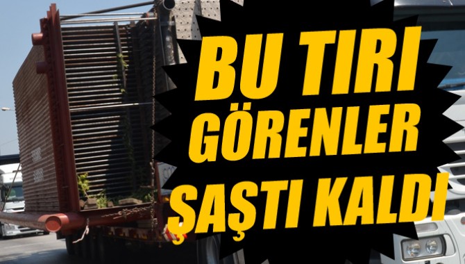 Karayolunda Görenleri Şaşkına Çeviren Tır