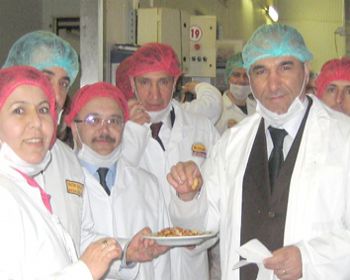 Kaymakam Kamil Köten Kurum Amirleri İle Gıda Üretim Yerlerini Geziyor‏