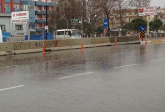 Kaza Getiren Kavşak Sonunda Kapandı