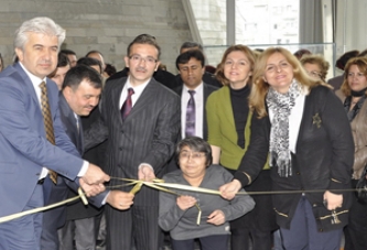 Kutlu Doğum Haftası Hat Sergisi ile başladı