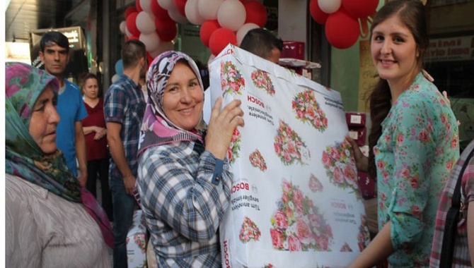 Kuzum Ticaretten Alış Veriş Yaptılar Hediyeleri Kaptılar