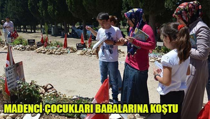 Madenci Çocukları Karnelerini Alıp Babalarına Koştular