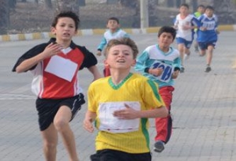 Öğrenciler Ataları İçin Koştu