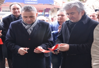 Saray Kokoreç, Hizmete Başladı