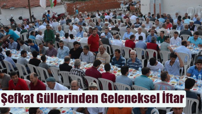 Şefkat Güllerinden Geleneksel İftar