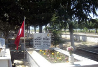 Şehit mezarlarının bakımları yapıldı