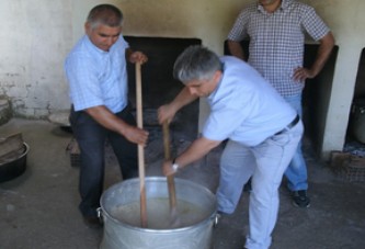 Söğütlü Köyü Geleneksel Köy Hayrı Yapıldı