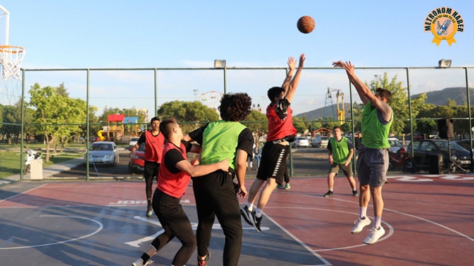 Sokak Basketbol Turnuvası Başladı