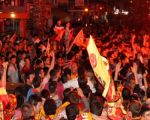 Akhisarlı Galatasaray Taraftarları Şampiyonluğu Kutladı