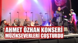 Ahmet Özhan konseri müzikseverleri coşturdu